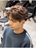 フェザーショート ハイトーンショート ベージュ 新宿