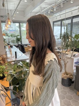 ジュエ プリュム(jouer plume) オリーブベージュカラー