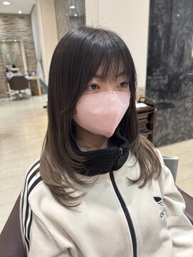 グレースバイハピネス(grace by happiness) 髪質改善 韓国レイヤー 小顔顔周り ロングレイヤー ベージュ