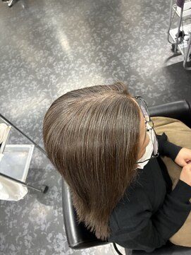 アイズ 渋沢(AIZU) 白髪ぼかしハイライト