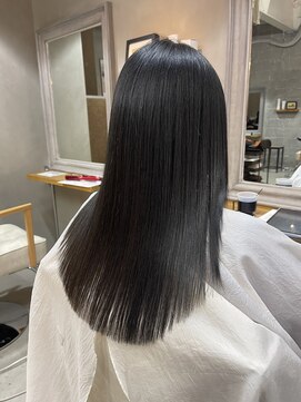 ブルー(BLUE.) 髪にドラマを。髪質改善縮毛矯正