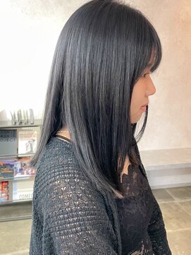 ビスクヘアデザイン(bisq hair design) くびれ巻き 韓国風 前髪カット 艶髪 サイドバング ショート