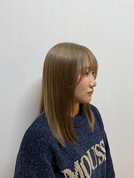 ノーヴァ バイ ボナ 前橋店(nova by bona) 肌なじみの良いミルクティーベージュ