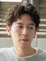 フィフス 大分(fifth)&nbsp;大分メンズパーマルーズパーマシャドウパーマセンターパート緩め
