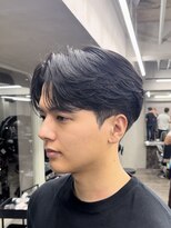 ニコトウキョウ 新宿(nico TOKYO) テーパーフェードニュアンスパーマ刈り上げセンターパートメンズ