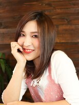 ミックスカール(Mixcurl) 【お手入れ簡単】ピンクベージュのストレートスタイル！