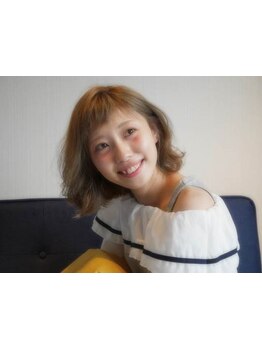 女性スタイリストの2人サロンだから、男性の施術者が苦手な方や、くつろぎたい方にぴったり☆