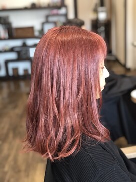 アヤジン Ayajn 20代、30代、40代のカラーと柔らかいパーマスタイル