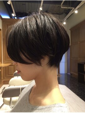 トルシュ ヘアーワークス(TORChe Hair Works) ショートボブ
