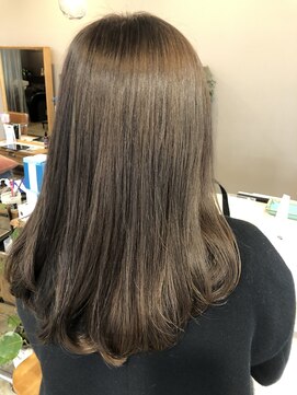 スアバイキキ(SuA by kiki.) レイヤーボブ/外ハネボブ/大人ショート/ニュアンスカラー[千葉]]