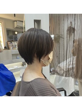 フゥカ 類家店(fuka) 八戸すっきりシークレットハイライトショート20代30代40代