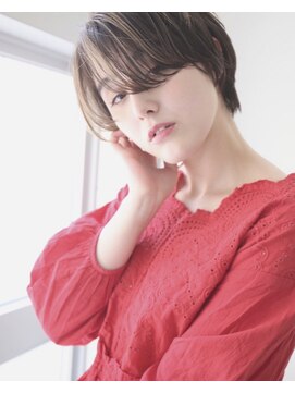 シイカ(sika.) ひし形シルエット小顔ショートヘア