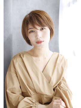 アーク(ARC+) 大人かわいいミニボブ　ハイトーンカラー