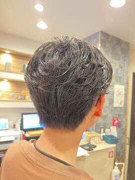 銀座マツナガ 神田店 20代30代重め刈り上げゆるふわ垢抜けパーマ