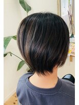 ココロ(KOKORO)&nbsp;軽やかなシースルーショートヘア♪