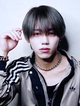 ブリーチ 原宿店(BLEACHi) クールシルバーハイライトラウンドマッシュ