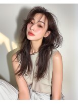 ラベストクズハ(LOVEST KUZUHA)&nbsp;ロングレイヤー/レイヤーカット/韓国風ヘア/ハッシュカット