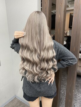 エミーバイモアムー(Emmie byMoremuu) 【埼玉YU-TA ギャルスタイル】