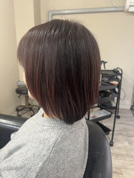 ピンクブラウンボブスタイル