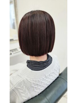 ネクサス NEXUS さりげなく個性を出す。大人のインナーカラー