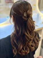 ヘアアレンジメント ボガスティーズ 溝の口店(Hair arrangement Vogusty's)&nbsp;お団子ハーフアップ