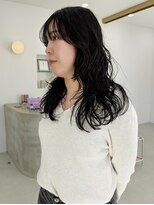 スヴニール(souvenir)&nbsp;ロングパーマ　レディースパーマ　コテ巻き風パーマ