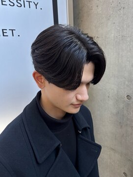 アルム オモテサンドウ(ALLM omotesando) 韓国風ダウンパーマ メンズカット メンズ韓国ヘア 原宿 表参道