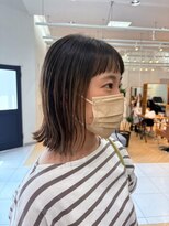 ユニ バイ マグ 長野店(Uni.by Mag) 20代30代40代ストレート小顔補正立体カット