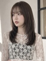ユーフォリア 青山(Euphoria) ロングレイヤー外ハネシースルーバングアッシュブラウン青山
