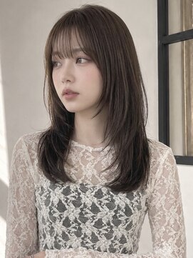 ユーフォリア 青山(Euphoria) ロングレイヤー外ハネシースルーバングアッシュブラウン青山