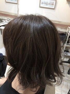 ティアラ 桜木町(TIARA) 色素改善☆極細ハイライト☆グレージュ