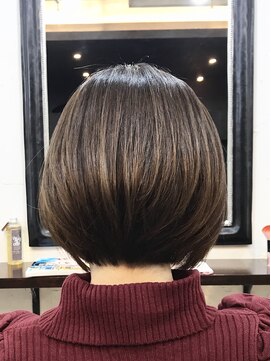 エトネ ヘアーサロン 仙台駅前(eTONe hair salon) 【eTONe】30代40代大人女性におすすめ前下りボブ