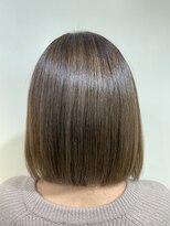 アズール 草加(azule)&nbsp;スモーキーブラウン　前下がりボブ