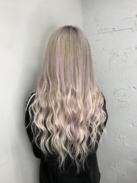 ワン(ONE) ホワイトシルバー