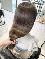 アルテ(ARTE)&nbsp;【ARTE表参道/青山】小顔レイヤー×ミルクティーグレージュ