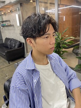 ロンドガルマン 名古屋(Lond GULLMAN) 【Lond GULLMANHide】MEN'S HAIR/波巻きパーマ/緩めパーマ