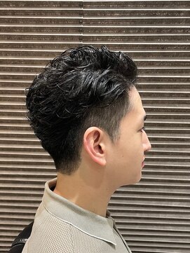 スカイ 大手町プレイス店 ツーブロックショート<理容室>