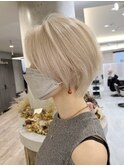 大人ハイトーンカラー大人ショートヘアくびれショートレイヤー