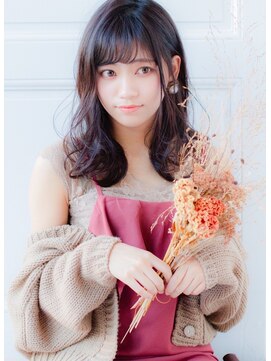 リノ 金山(Rino) デザインカラー/レイヤーカット/ウェットヘア/オリーブベージュ