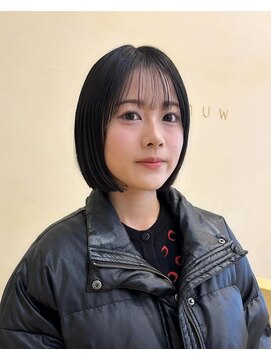 スニュウ(snuw) 切りっぱなしボブ小顔カットグレージュオリーブカラー