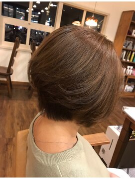 フィガロ ミリー 北生駒店(Figaro Mily) 丸みを出す!くびれショートカット美髪イメチェン