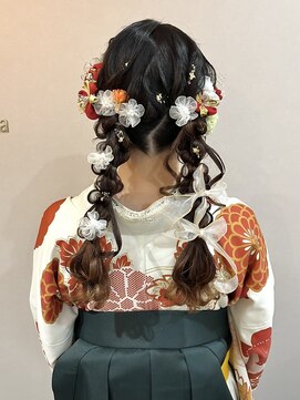 ミラ(Mila) ツイン編みおろしヘア♪卒業式成人式ヘアセット