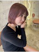 ピンクベージュ