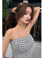 ランズ(LANDS)&nbsp;くすみベージュ　レイヤーカット 【韓国ヘア 大阪 梅田】