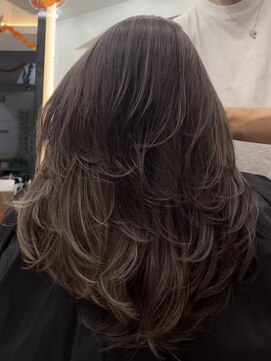 ラピス 渋谷本店(Lapis) グレージュカラー/ブリーチなし/レイヤーカット/髪質改善/海外風