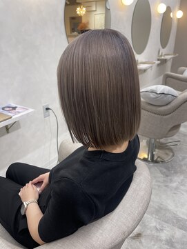 ベル(Velle) ラベンダーグレージュ