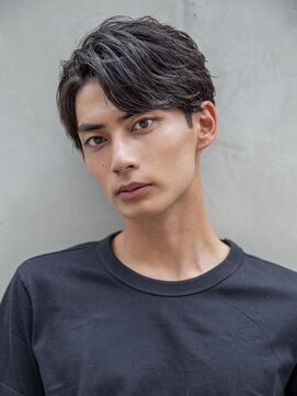 シティ(CITY) フェザーパーマブルーブラックショートセンターパートガイルヘア