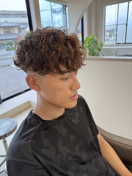 ヨンド(yond) 刈り上げマッシュスパイラルパーマ顔まわりアップバング群馬太田