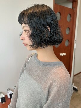 ホロ(hollo) ボブパーマレイヤーパーマショートウルフパーマ