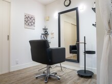 hair salon Zold.の雰囲気（マンツーマン施術で髪のお悩みも相談しやすい）
